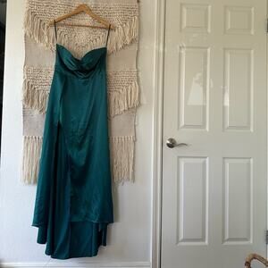 elle zeitoune Green Satin Magnolia Gown